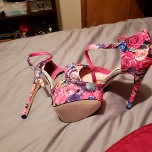 Heel size 9